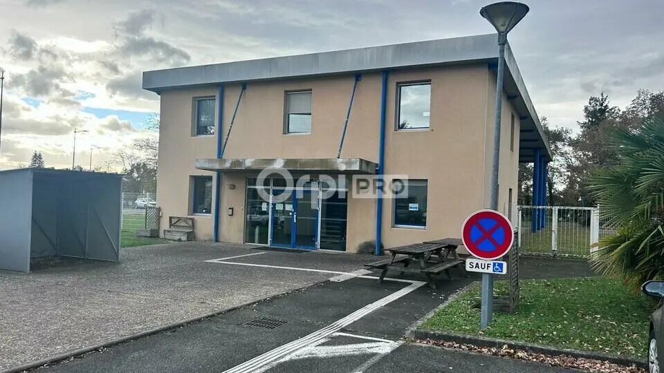 Bureau dans Pau à louer - Photo de l’immeuble – Image 2 sur 9