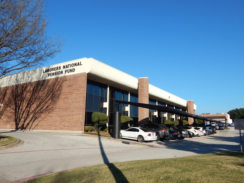 14140 Midway Rd, Farmers Branch, TX à louer - Photo principale – Image 1 sur 6