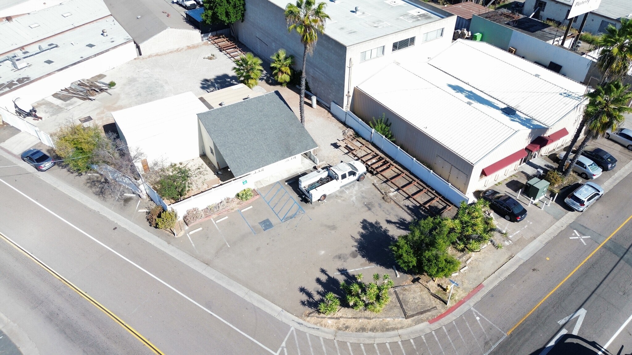 8126 Center St, La Mesa, CA à louer Photo de l’immeuble– Image 1 sur 6