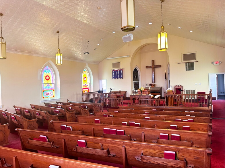 9801 Cooper Church Dr, Louisville, KY à vendre - Photo principale – Image 1 sur 11