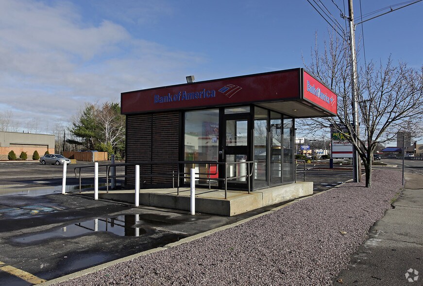 1665 Vfw Pkwy, West Roxbury, MA à louer - Photo de l’immeuble – Image 3 sur 3