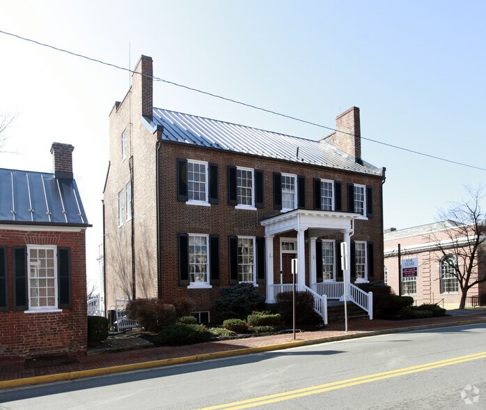 19 E Market St, Leesburg, VA à louer - Photo de l’immeuble – Image 2 sur 15