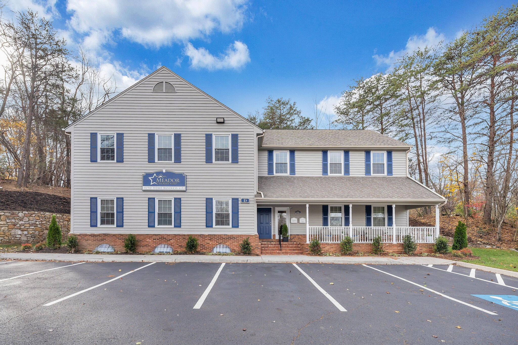 3241 Electric Rd, Roanoke, VA à louer Photo principale– Image 1 sur 17