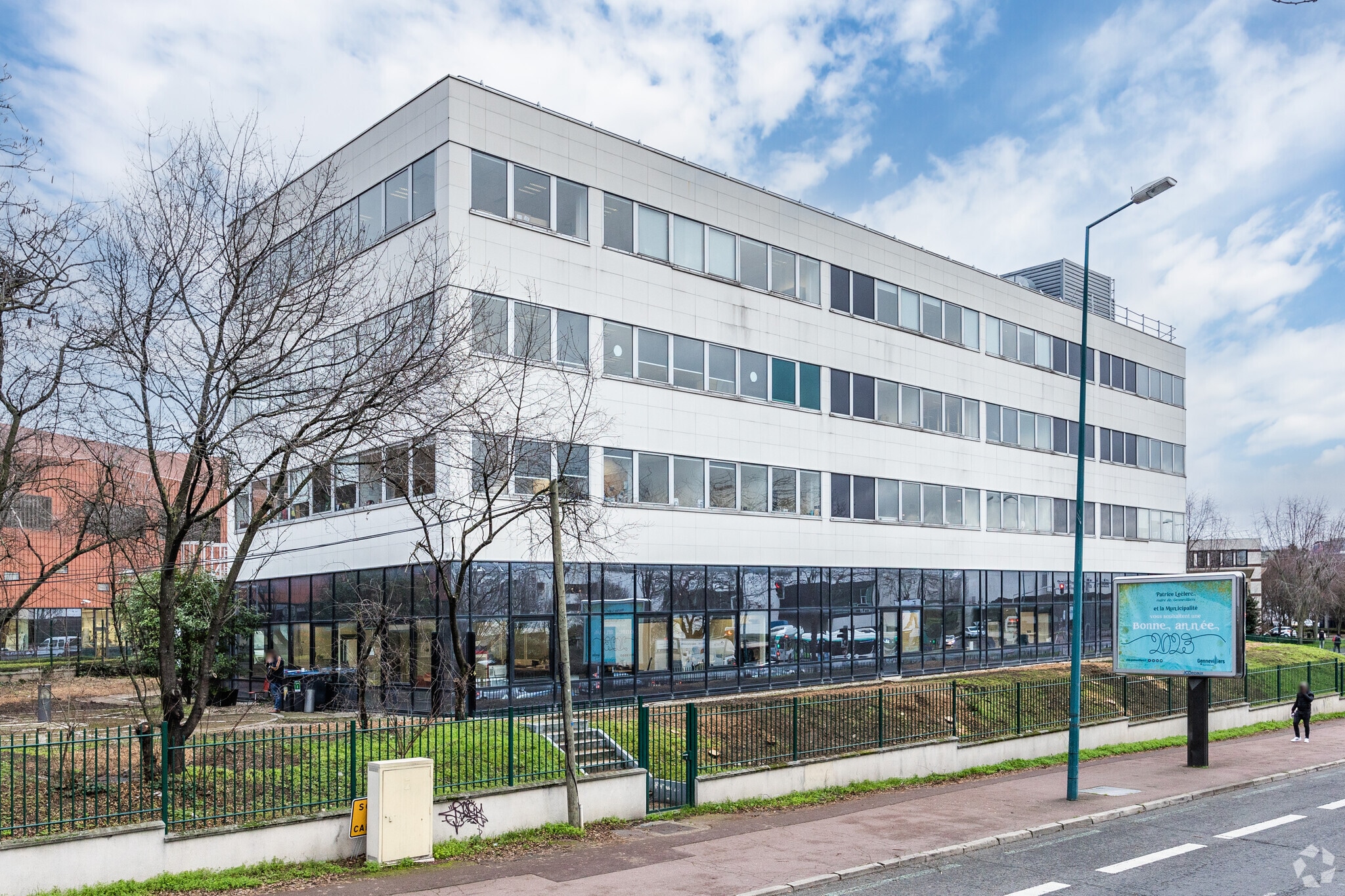 9 Allée Des Barbanniers, Gennevilliers à vendre Photo de l’immeuble– Image 1 sur 7