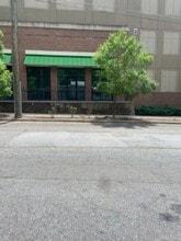 3693 Clairmont Rd, Chamblee, GA à louer Photo de l’immeuble– Image 2 sur 11