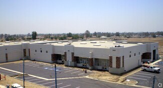 Plus de détails pour 2481-2483 W Walnut Ave, Rialto, CA - Industriel/Logistique à louer