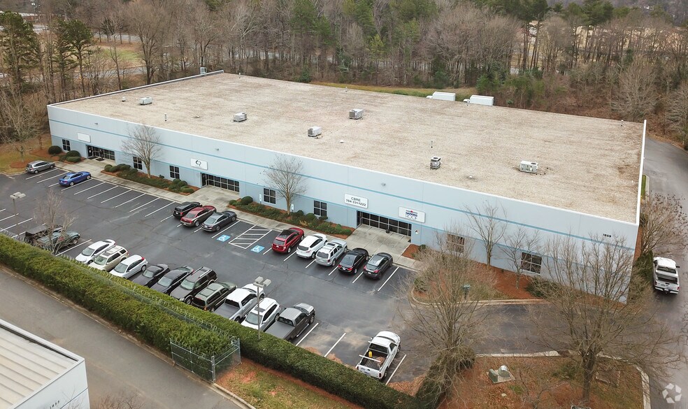 1859 Lindbergh St, Charlotte, NC à louer - Photo principale – Image 1 sur 12