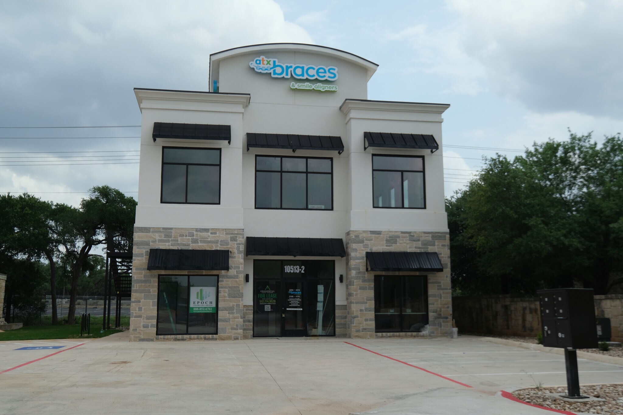 10521 W Parmer Ln, Austin, TX à louer Photo de l’immeuble– Image 1 sur 7