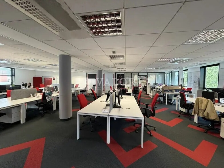 200 Avenue Jean Jaurès, Lyon à louer - Photo de l’immeuble – Image 2 sur 12