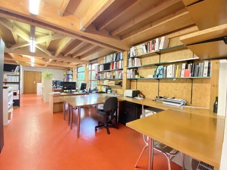 Bureau dans Issy-les-Moulineaux à louer - Photo de l’immeuble – Image 1 sur 8