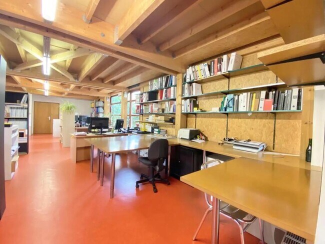 Plus de détails pour Bureau à louer