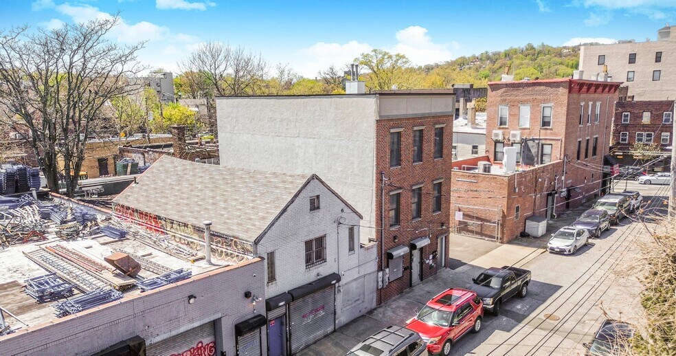 10 Cross St, Staten Island, NY à vendre - Photo de l’immeuble – Image 2 sur 19
