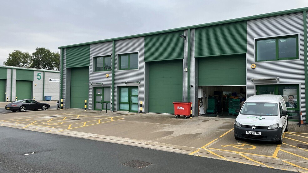 Tachbrook Park, Warwick à louer - Photo de l’immeuble – Image 3 sur 11