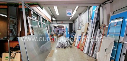 Local commercial dans Castelldefels, Barcelona à louer Photo intérieure– Image 1 sur 4