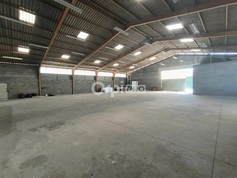 Industriel/Logistique dans Brive-la-Gaillarde à louer - Photo de l’immeuble – Image 1 sur 10