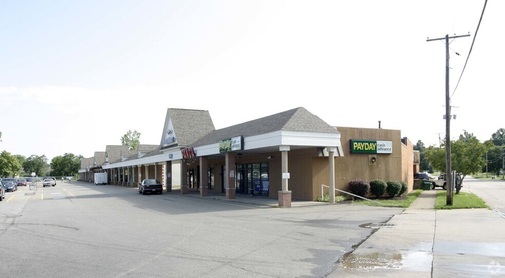 220 N Main St, Rittman, OH à louer - Photo principale – Image 1 sur 13