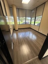 8121 Broadway St, Houston, TX à louer Photo intérieure– Image 2 sur 3