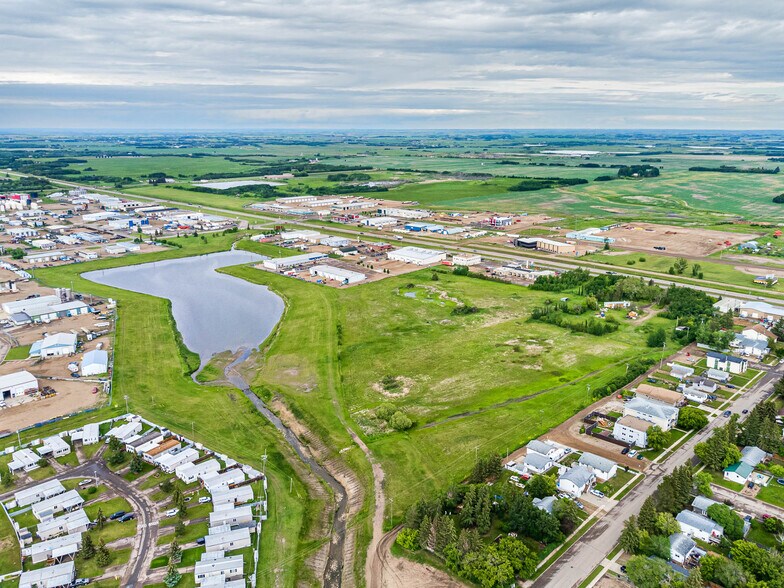5712 50 Av, Lloydminster, AB à vendre - Photo de l’immeuble – Image 3 sur 9