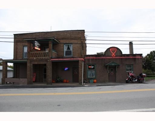 125 Main St, Hickory, PA à vendre - Photo principale – Image 1 sur 24