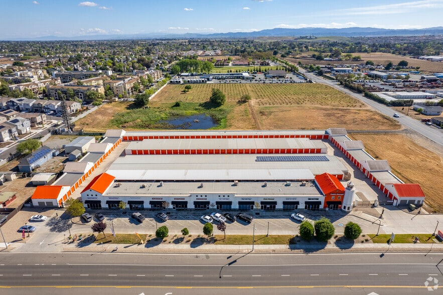 1625 Main St, Oakley, CA à louer - Aérien – Image 3 sur 9