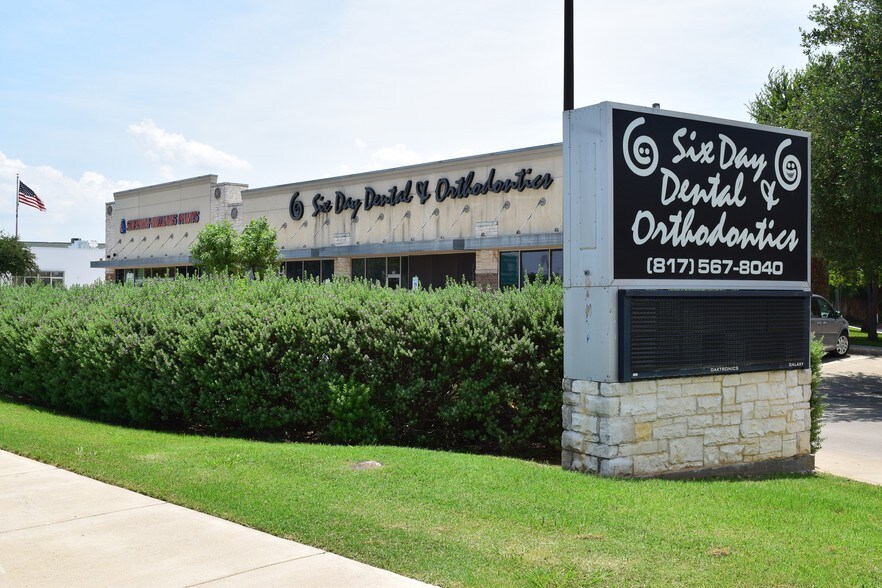 200-204 E State Highway 114, Roanoke, TX à louer - Photo de l’immeuble – Image 3 sur 5
