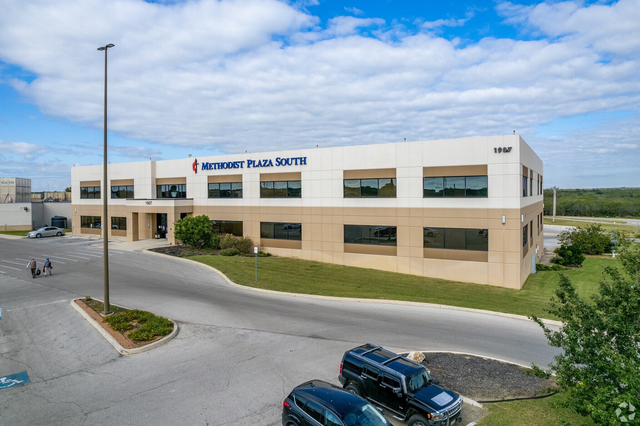 1907 Hwy 97 E, Jourdanton, TX à louer Photo principale– Image 1 sur 5