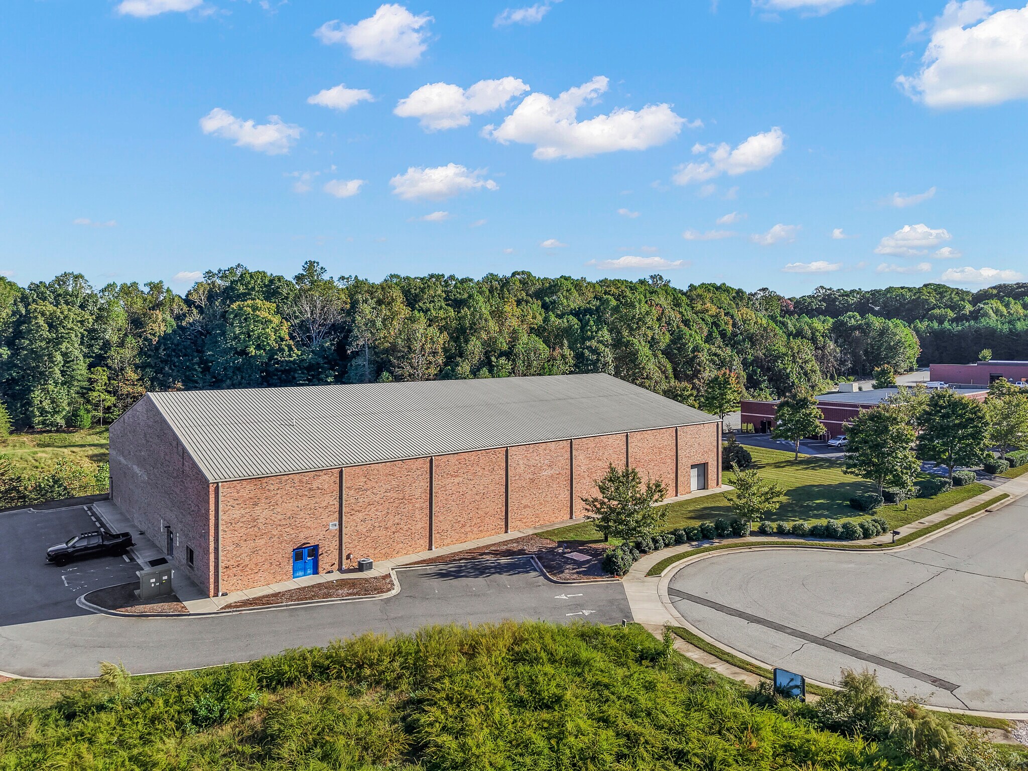 263 Gretas Way Ct, Kernersville, NC à vendre Photo de l’immeuble– Image 1 sur 11