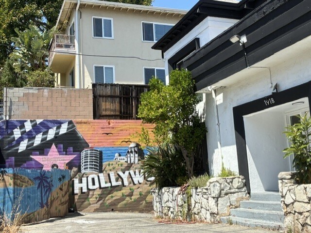1918 Grace Ave, Los Angeles, CA à vendre - Photo de l’immeuble – Image 2 sur 13