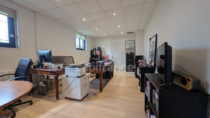Local d'activités dans RANDONNAI à vendre Photo intérieure– Image 1 sur 13