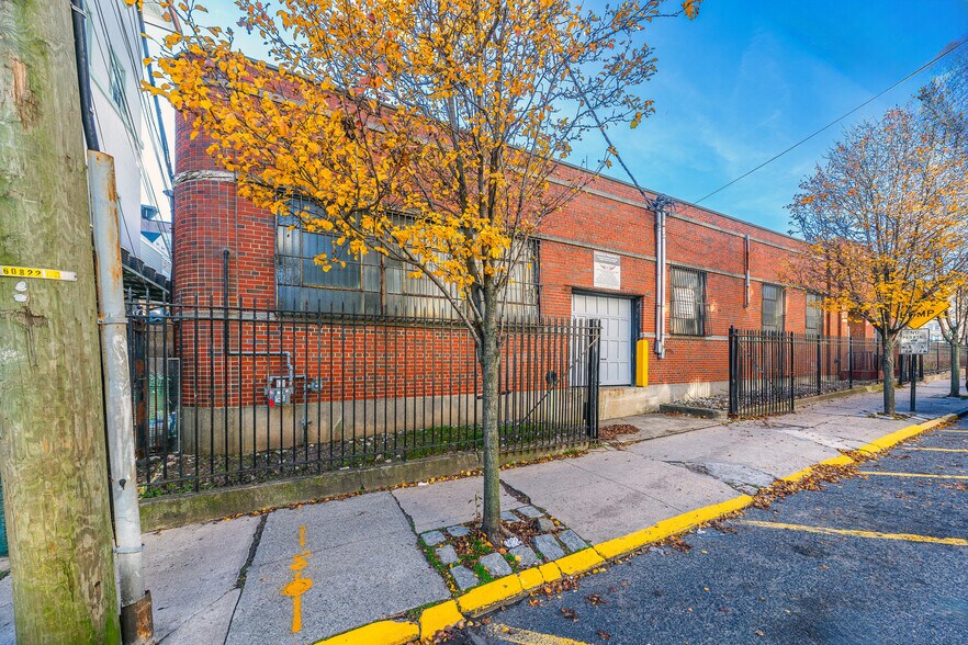 109 45th St, Union City, NJ à vendre - Photo de l’immeuble – Image 3 sur 14