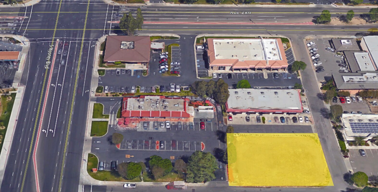 S Mooney Blvd, Visalia, CA à vendre Photo principale– Image 1 sur 7