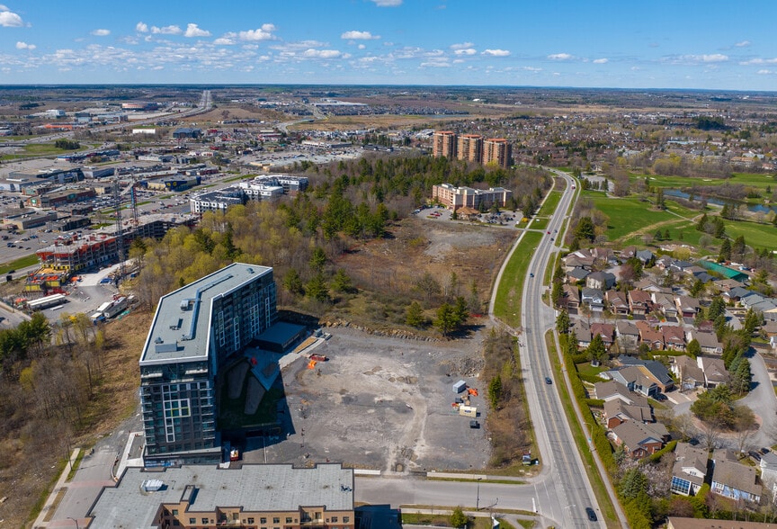 500 Cordillera St, Kanata, ON à vendre - Aérien – Image 3 sur 10