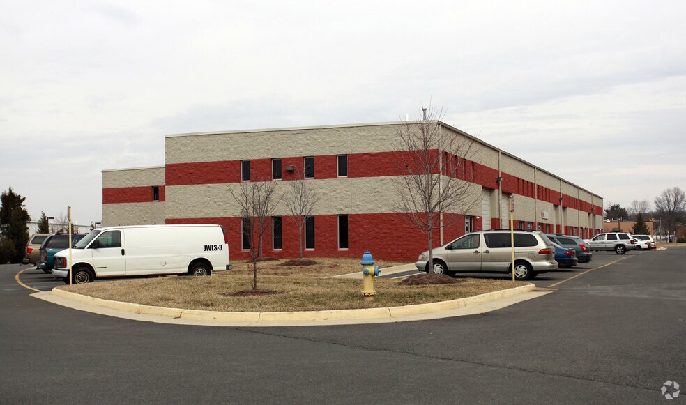 9432-9442 Center Point Ln, Manassas, VA à louer - Photo principale – Image 1 sur 4