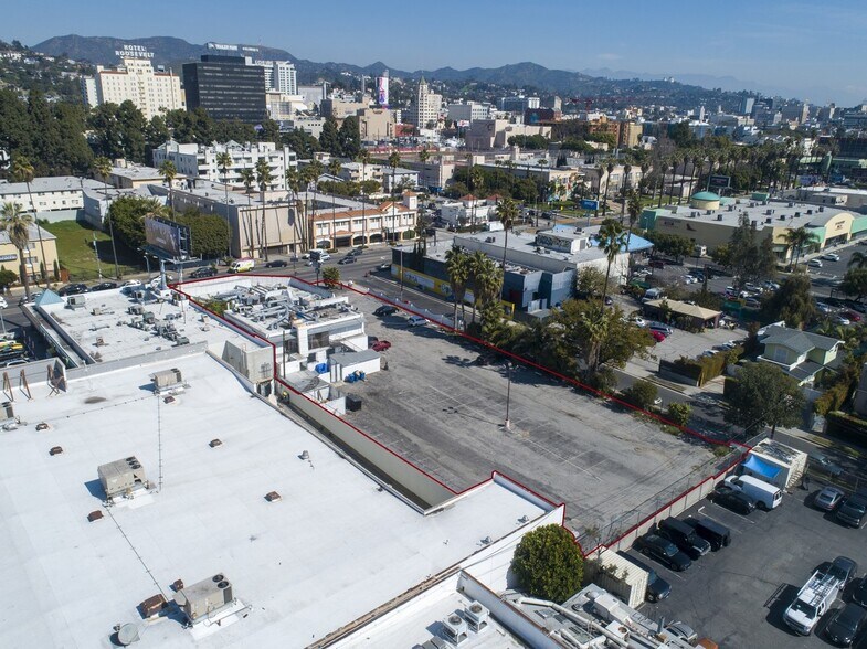 7038 W Sunset Blvd, Los Angeles, CA à vendre - Photo de l’immeuble – Image 1 sur 12