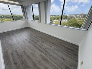Plus de détails pour 2001 Palm Beach Lakes Blvd, West Palm Beach, FL - Bureau/Médical à louer