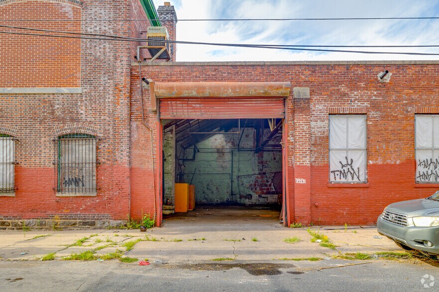 2101 W Clearfield St, Philadelphia, PA à louer - Photo de l’immeuble – Image 2 sur 4