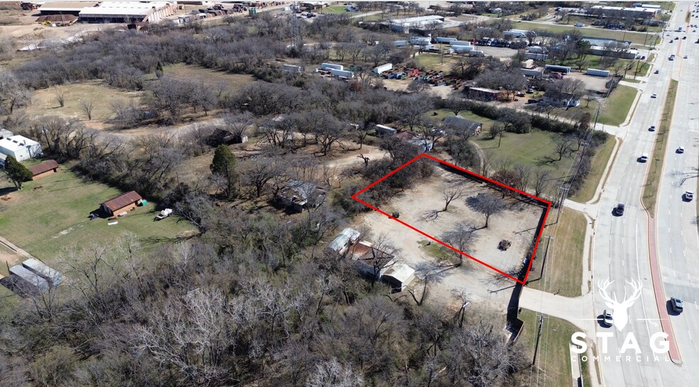 1401 Fort Worth Dr, Denton, TX à louer - Photo de l’immeuble – Image 3 sur 15