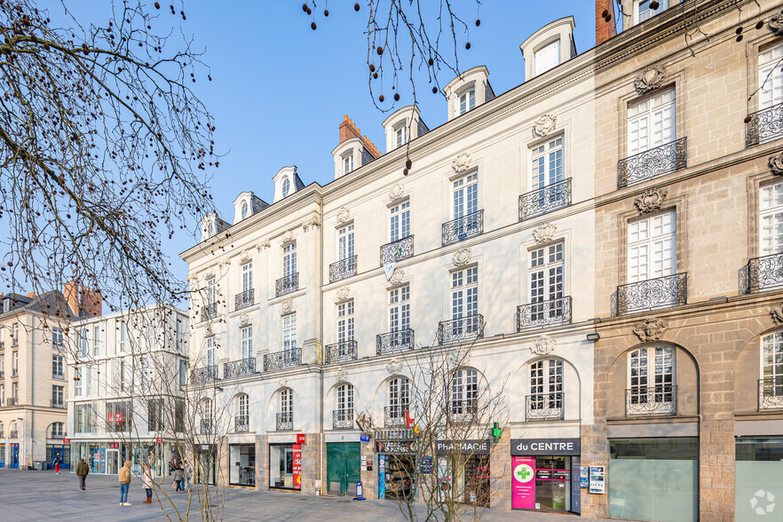 Bureau dans Nantes à louer - Photo de l’immeuble – Image 2 sur 3