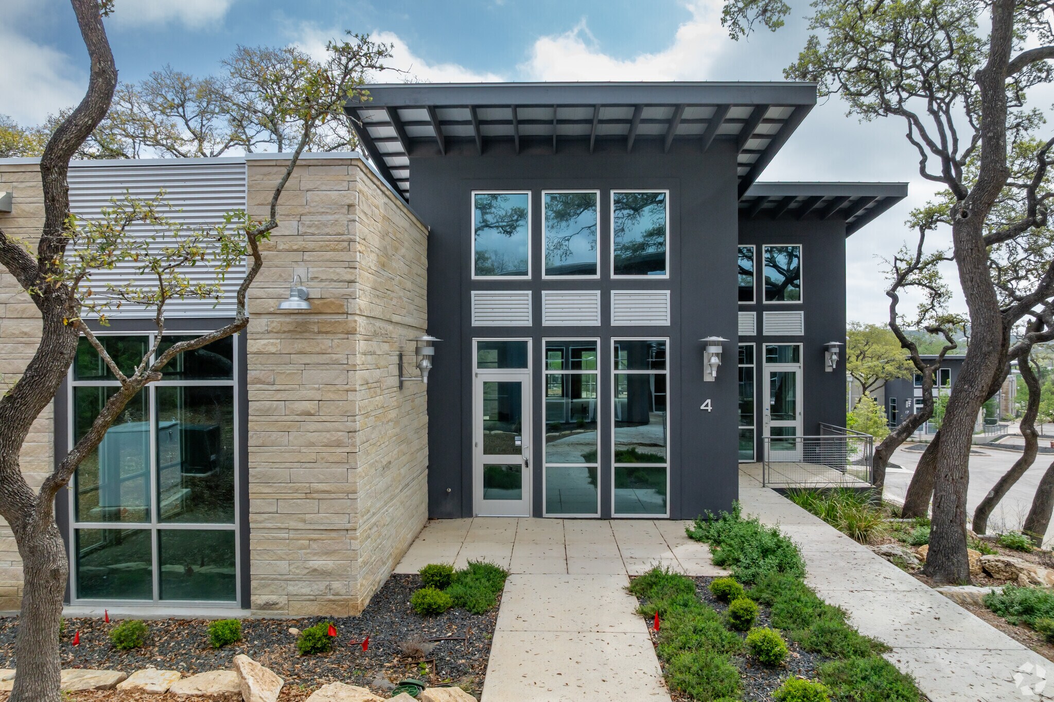 23119 W Interstate 10, San Antonio, TX à louer Photo principale– Image 1 sur 9