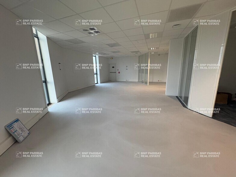 Bureau dans Nantes à louer - Photo de l’immeuble – Image 1 sur 16