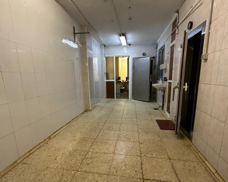 Immeuble residentiel dans Santa Coloma de Gramenet, Barcelona à vendre - Photo de l’immeuble – Image 3 sur 3