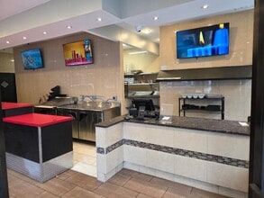 144 Washington St, Newark, NJ à louer Photo intérieure– Image 1 sur 18