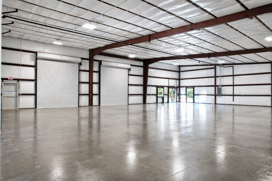 8767 West Ln, Magnolia, TX à louer - Photo de l’immeuble – Image 2 sur 8