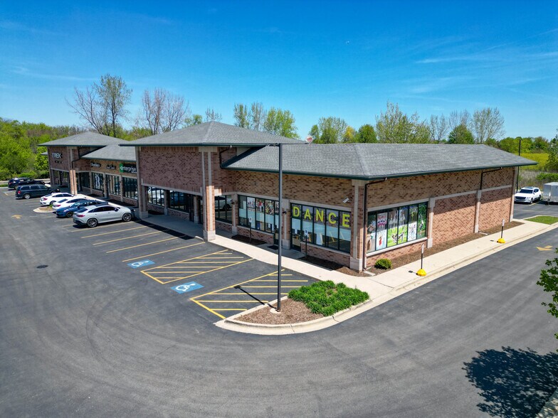 2375-2399 S Randall Rd, Algonquin, IL à louer - Photo de l’immeuble – Image 3 sur 5