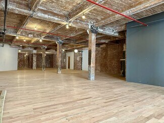 Plus de détails pour 36 Waverly Ave, Brooklyn, NY - Local d'activités à louer