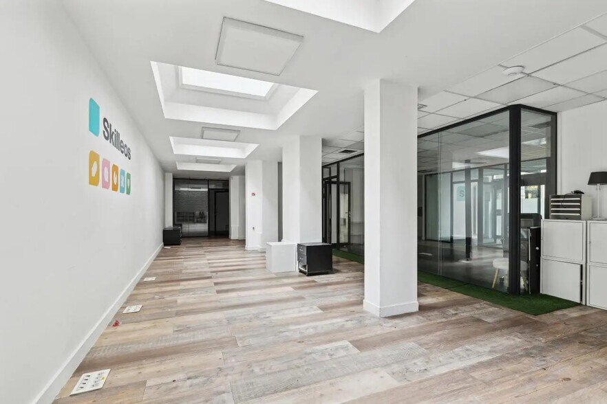 Bureau dans Paris à louer - Photo de l’immeuble – Image 3 sur 8