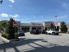 13721 N US Highway 441, Lady Lake, FL à louer Photo de l’immeuble– Image 2 sur 6
