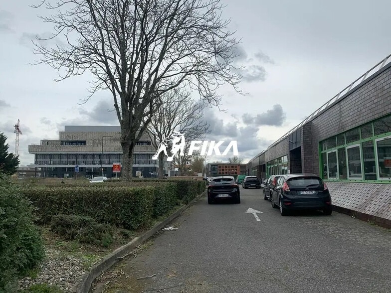 Bureau dans Labège à louer - Photo de l’immeuble – Image 1 sur 10