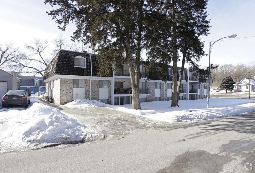 1825 NW Radial Hwy, Omaha, NE à vendre - Photo de l’immeuble – Image 2 sur 15