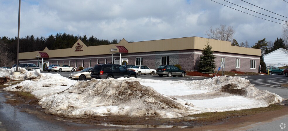 40 Franklin St, Carthage, NY à louer - Photo de l’immeuble – Image 2 sur 5